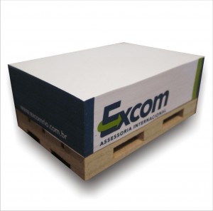 LINHA INTERMODAL - BR011 - Com pallet
Tamanho: 9,5x6,5x2,5- Cm/Alt.
Impressão: Somente Serigráfica